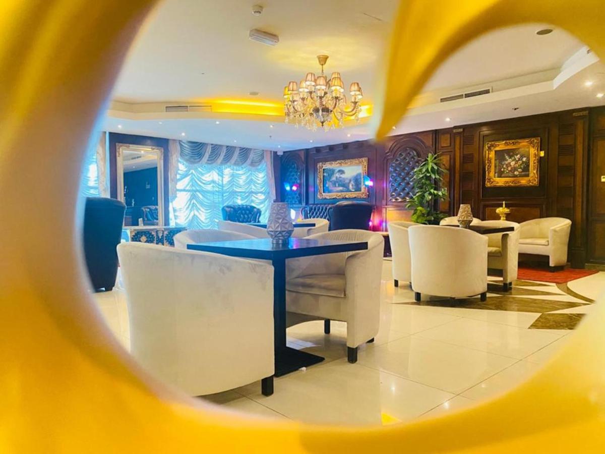 דוחה Tourist Hotel מראה חיצוני תמונה
