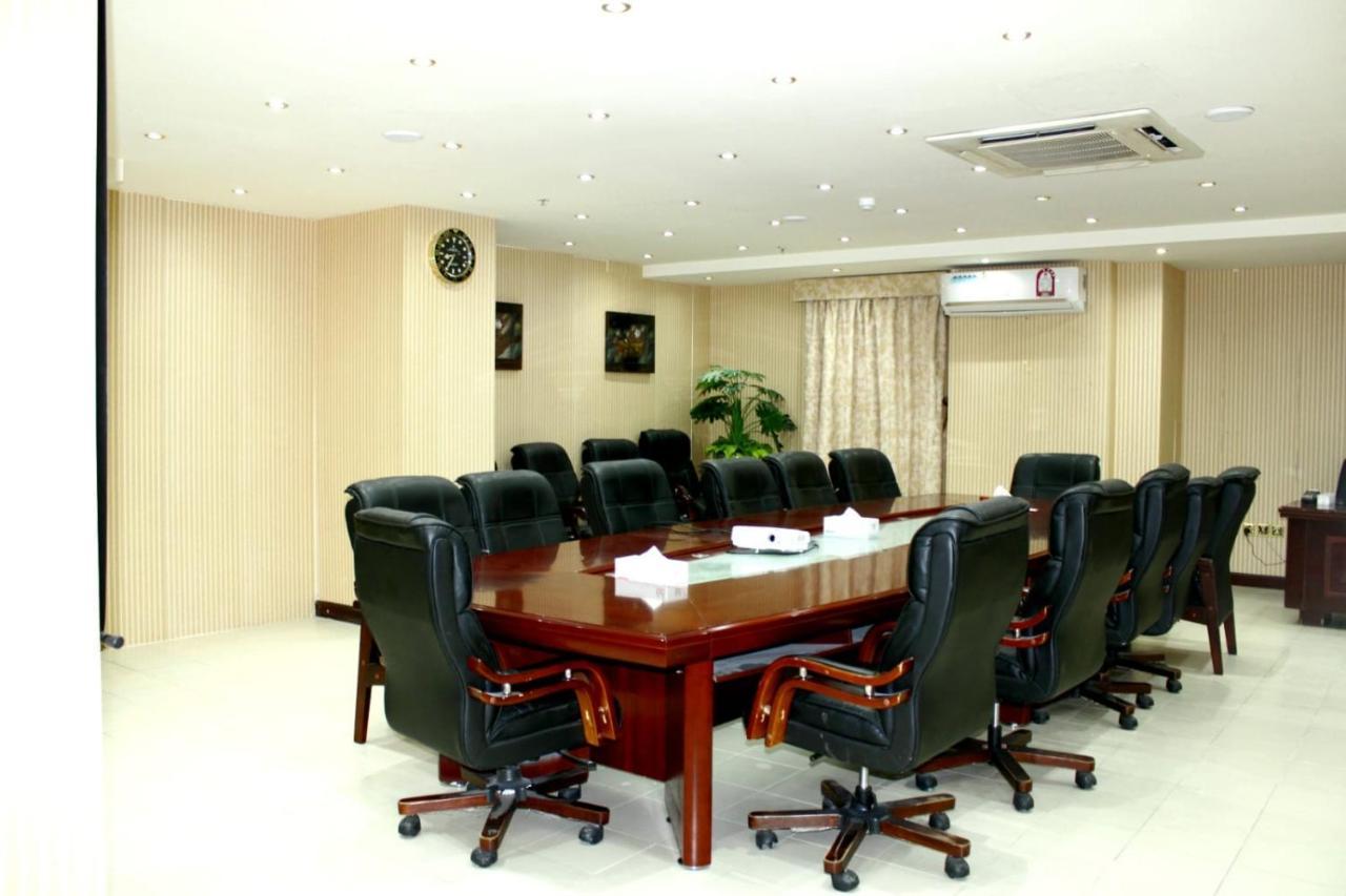 דוחה Tourist Hotel מראה חיצוני תמונה