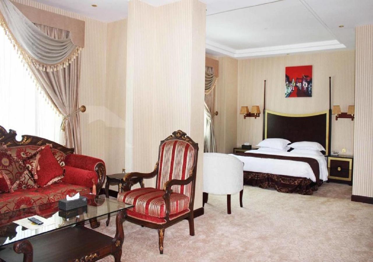 דוחה Tourist Hotel מראה חיצוני תמונה