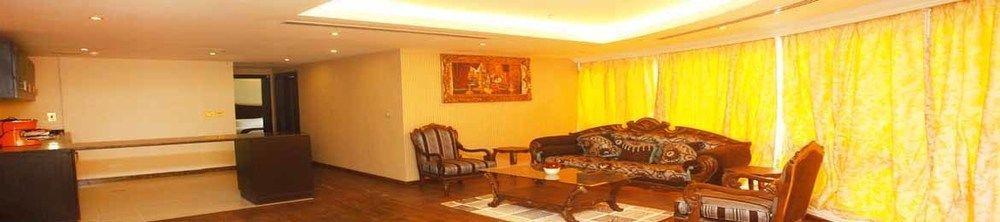 דוחה Tourist Hotel מראה חיצוני תמונה