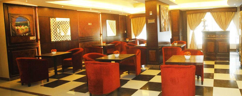 דוחה Tourist Hotel מראה חיצוני תמונה