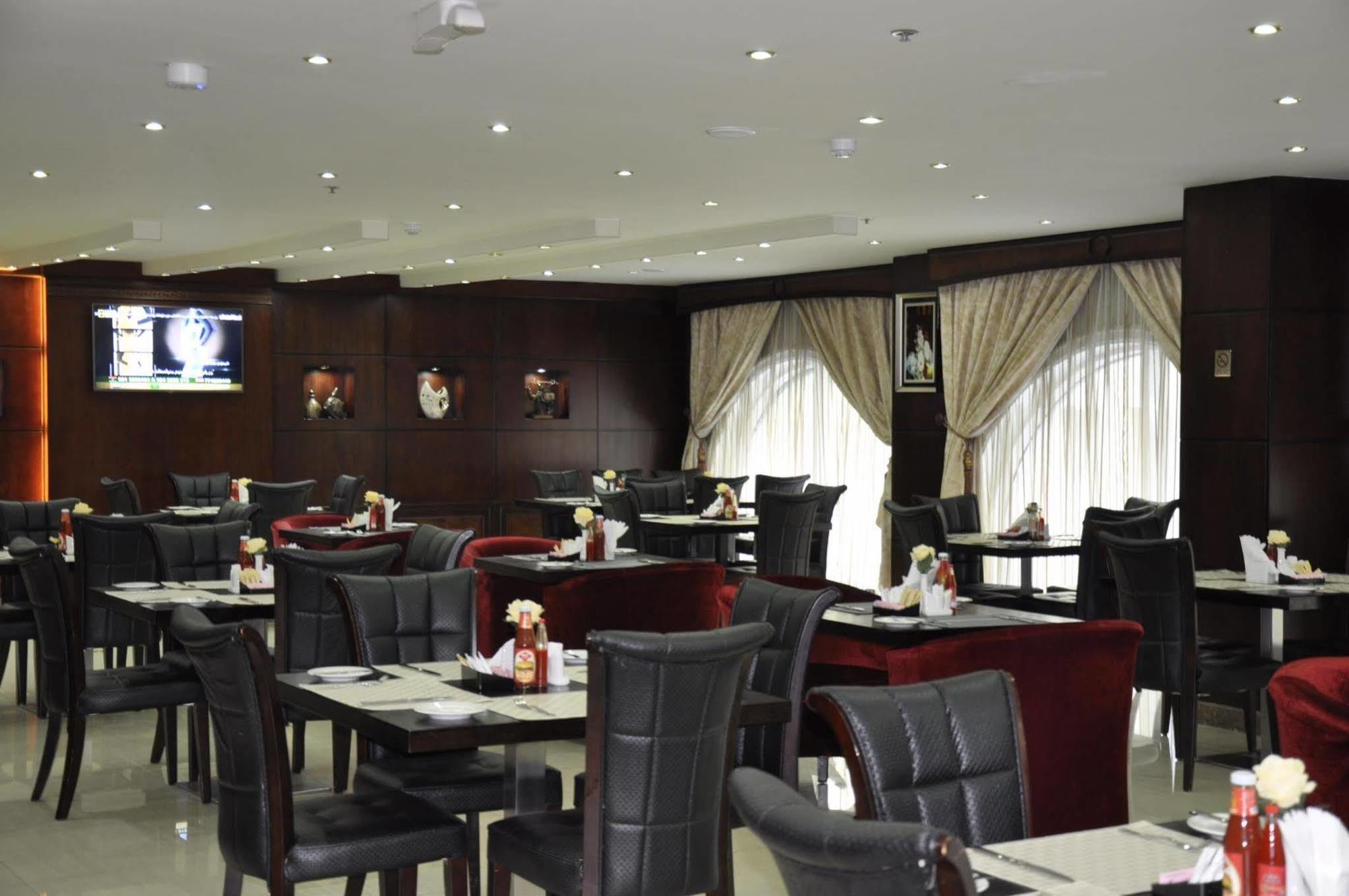 דוחה Tourist Hotel מראה חיצוני תמונה